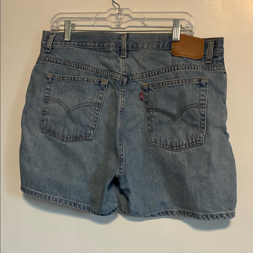 Levi’s women Jean shorts size16 100% cotton